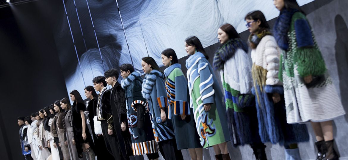 Saga Furs на тижні моди Haining 2020