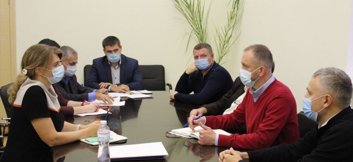 Заходи з запобігання поширенню коронавірусу SARS-CoV-2 серед норок обговорили на нараді з представниками Асоціації звірівників України